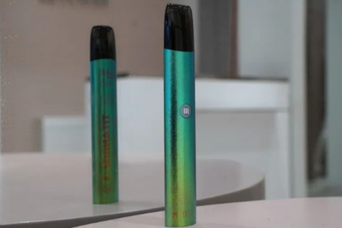 奶茶杯一次性5000口电子烟的使用时长：一次充电的续航