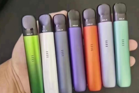 电子烟怎么看充电已满：指示灯解读与充电状态确认