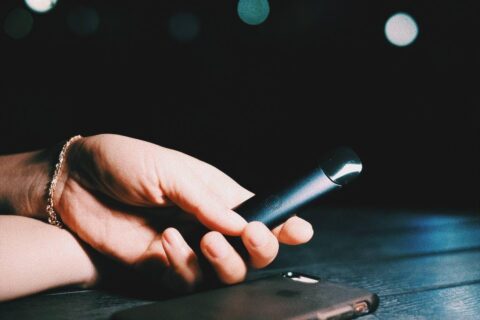 抽烟好一点还是电子烟好一点？