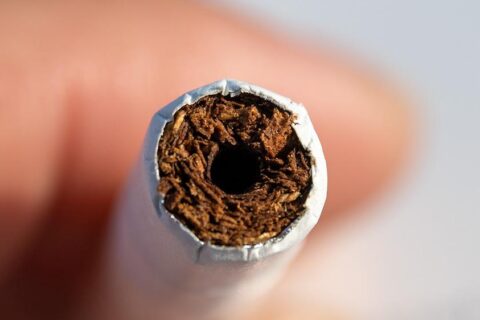 盘点加热卷烟的三种加热方式：电加热型（降温和去氧）、燃料加热型、理化反应加热型