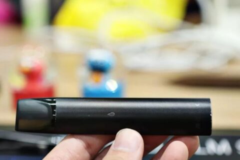 悦刻电子烟一代为什么吸不出烟？