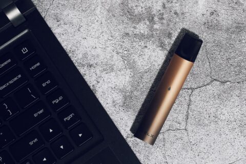悦刻一代可以换五代吗？